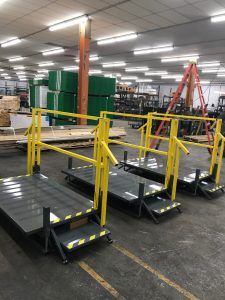 low height adjustable work platform